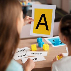 what is montessori education