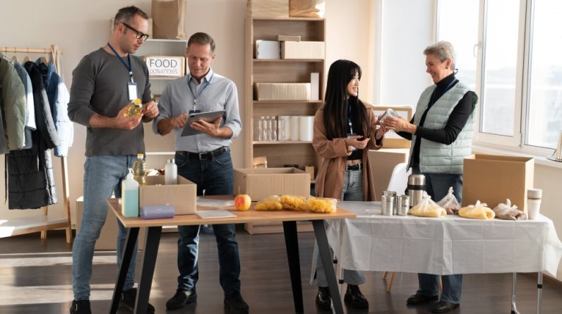 Understanding the Role of a Sales Force in Retail